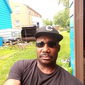 Meet your Posher, Reginald